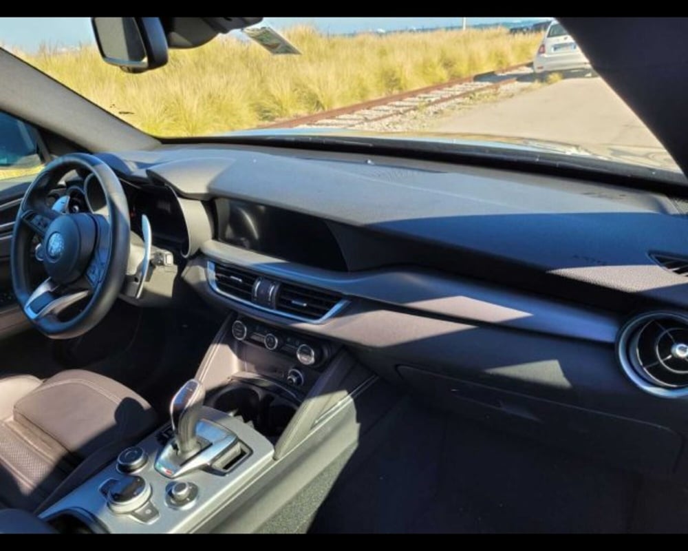 Alfa Romeo Stelvio usata a Aosta (5)