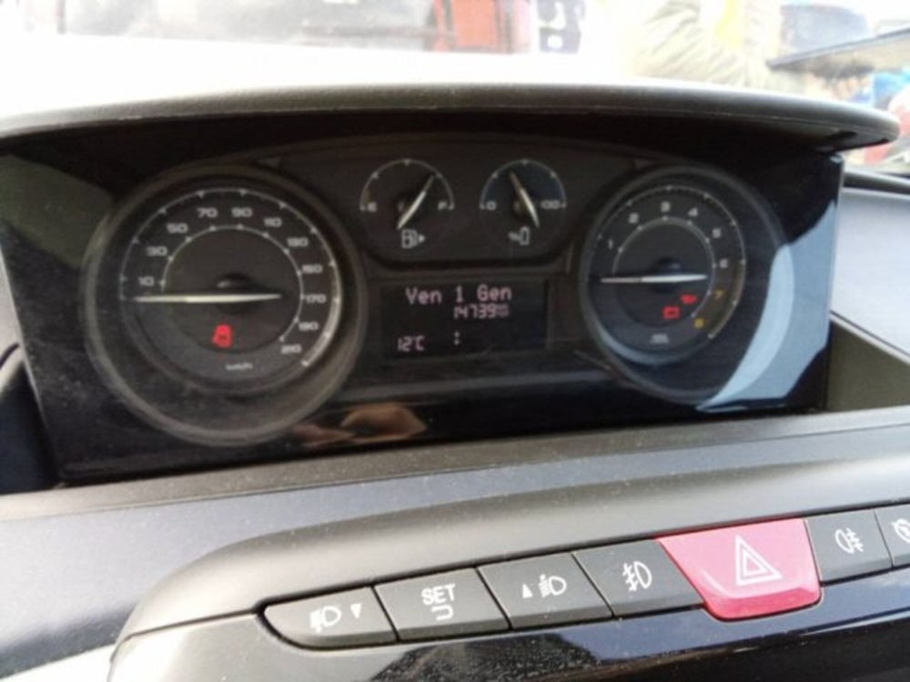 Lancia Ypsilon usata a Aosta (8)