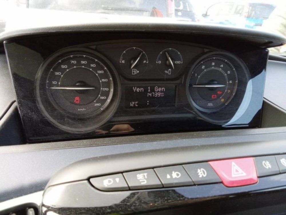 Lancia Ypsilon usata a Aosta (9)