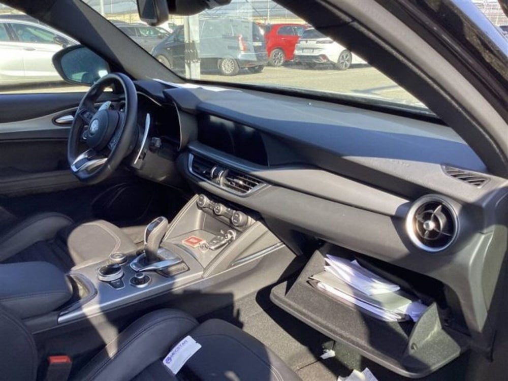 Alfa Romeo Stelvio usata a Aosta (5)
