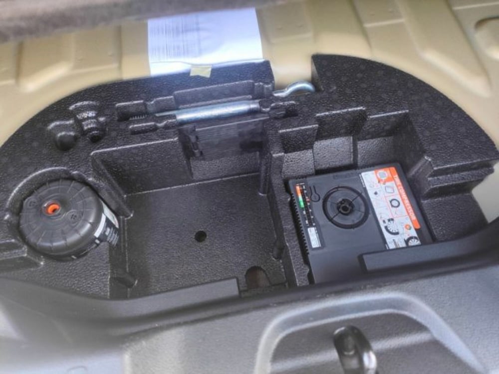 Jeep Avenger usata a Aosta (11)