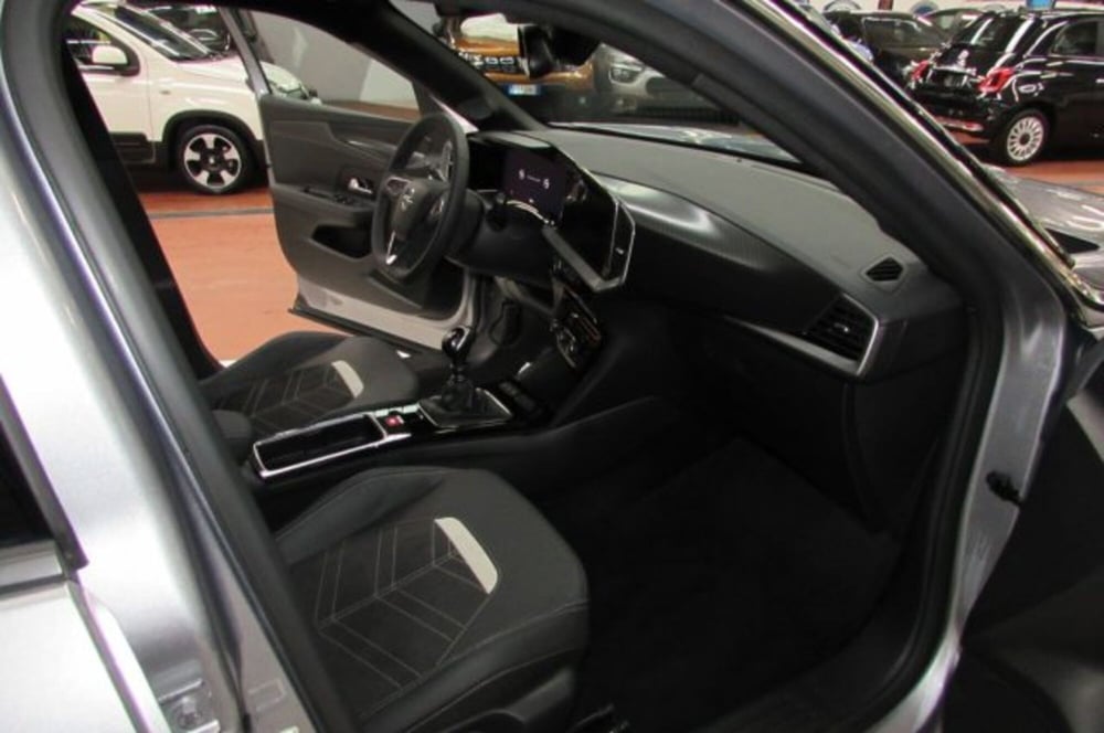 Opel Mokka usata a Milano (18)