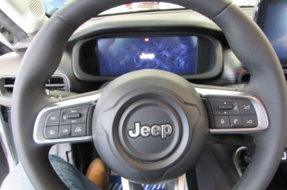Jeep Avenger usata a Milano (11)