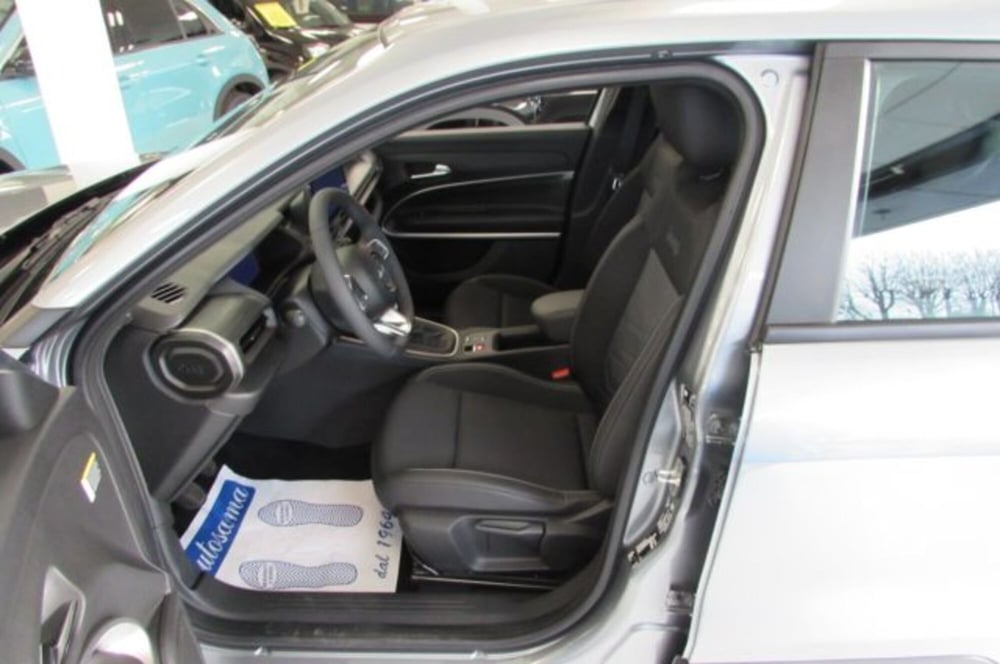 Jeep Avenger usata a Milano (6)