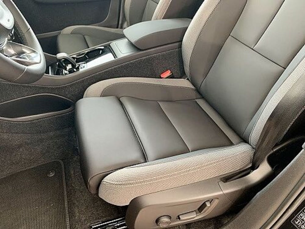 Volvo C40 nuova a Macerata (10)