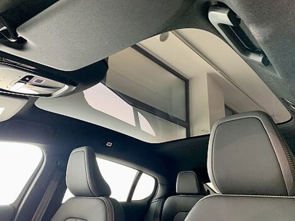 Volvo C40 nuova a Macerata (12)