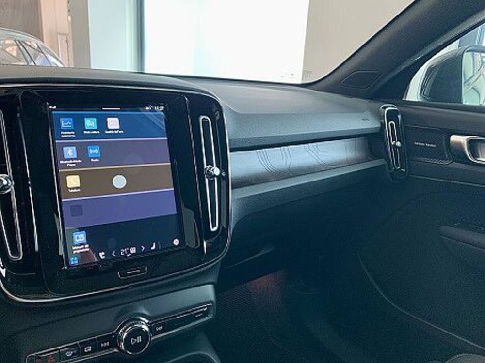 Volvo C40 nuova a Macerata (15)
