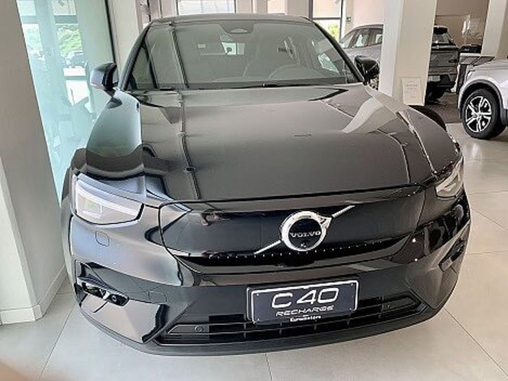 Volvo C40 nuova a Macerata (5)