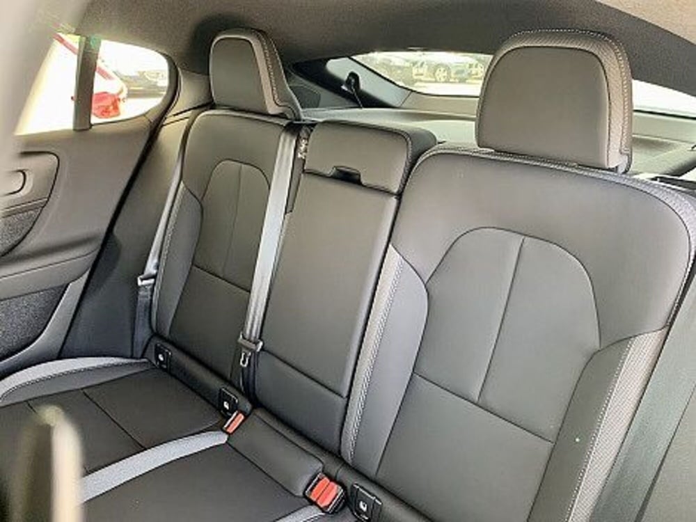 Volvo C40 nuova a Macerata (19)