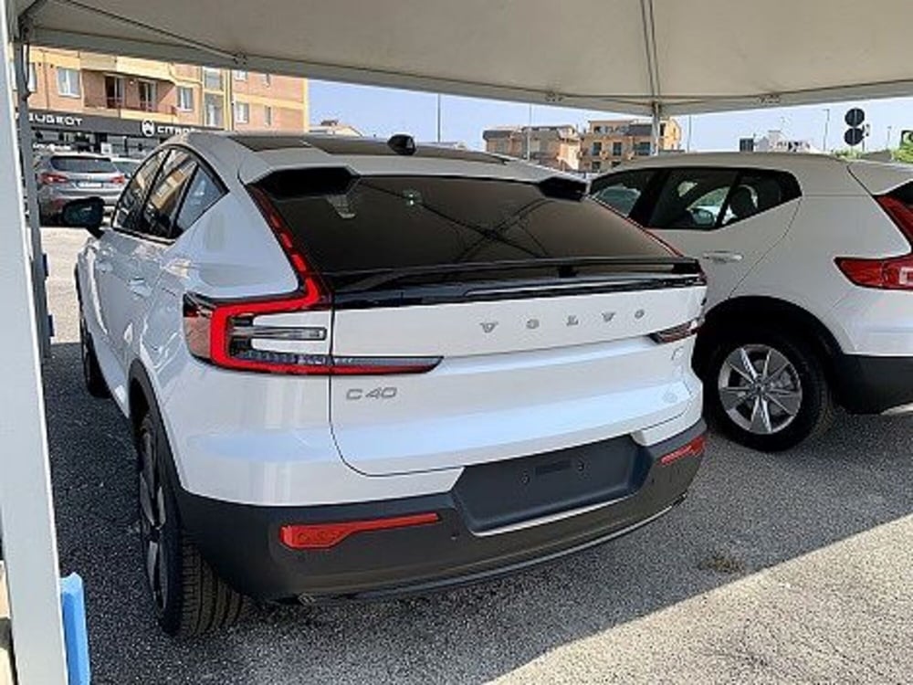 Volvo C40 nuova a Macerata (2)