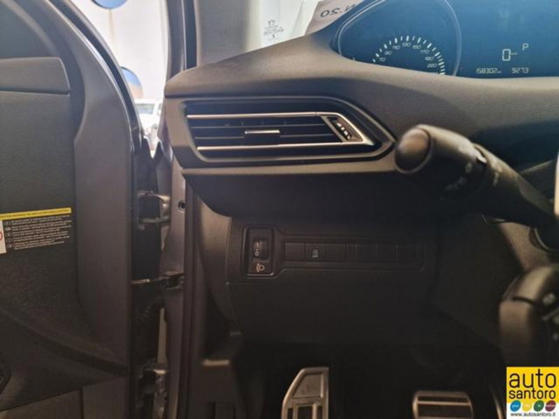 Peugeot 308 SW usata a Salerno (16)