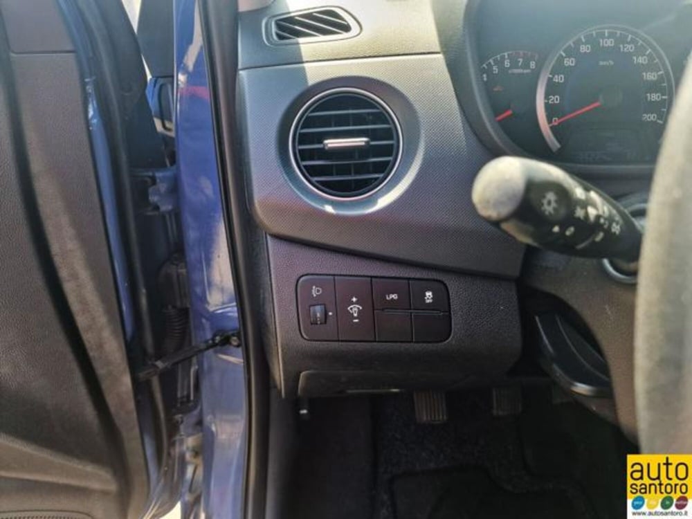 Hyundai i10 usata a Salerno (12)