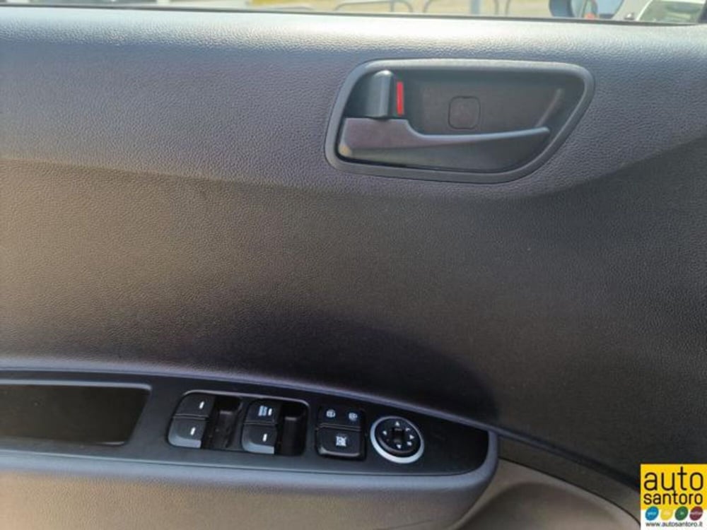 Hyundai i10 usata a Salerno (13)