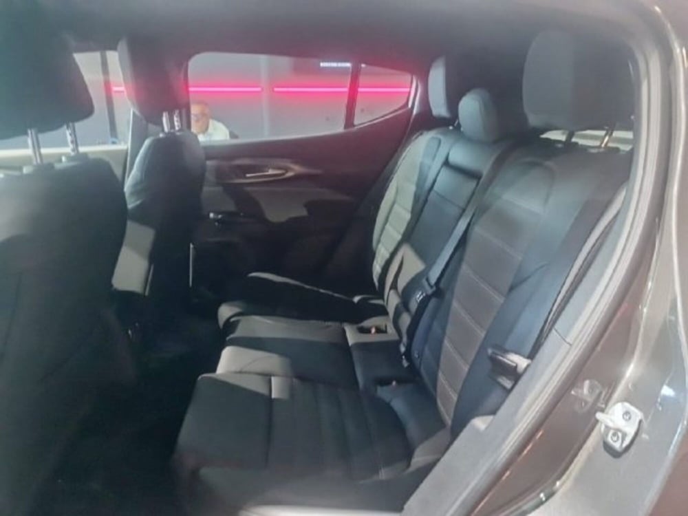 Alfa Romeo Tonale nuova a Monza e Brianza (12)