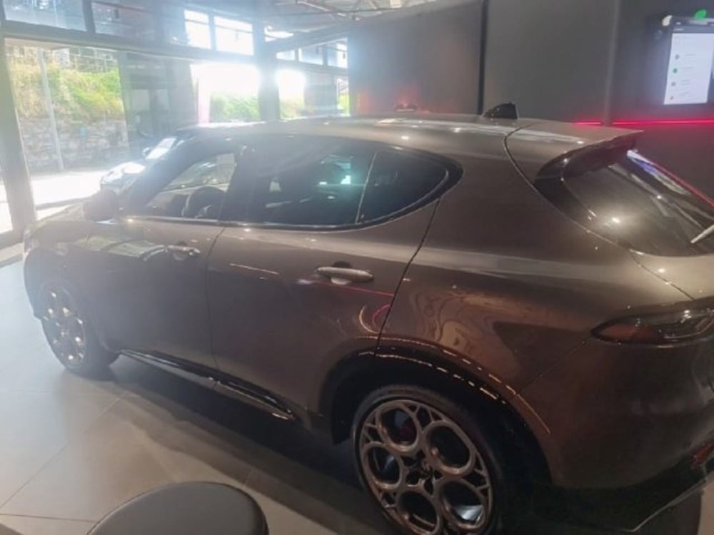 Alfa Romeo Tonale nuova a Monza e Brianza (7)