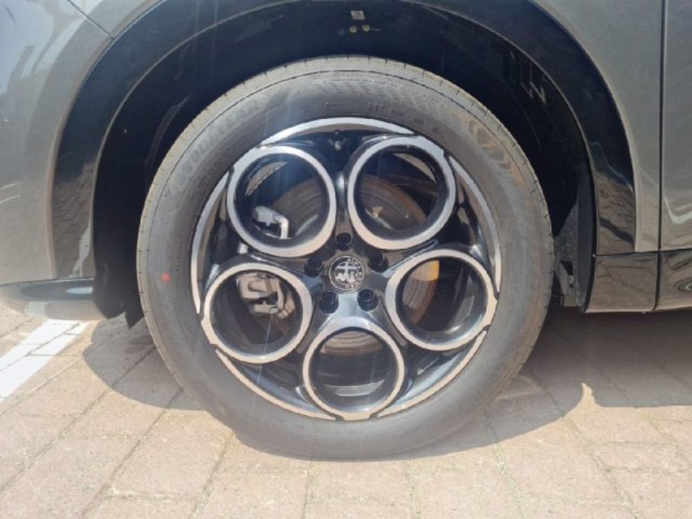 Alfa Romeo Tonale nuova a Monza e Brianza (13)