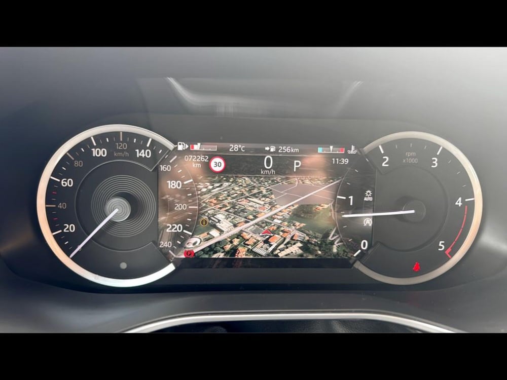 Jaguar F-Pace usata a Varese (10)