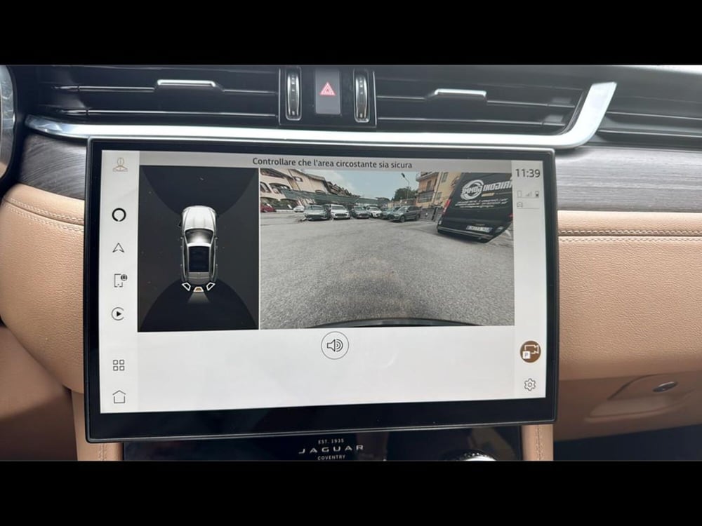 Jaguar F-Pace usata a Varese (11)