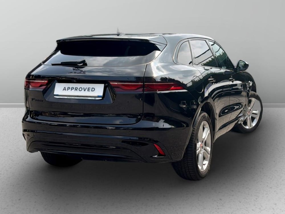 Jaguar F-Pace usata a Varese (2)