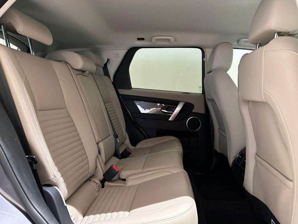 Land Rover Discovery Sport usata a Varese (5)