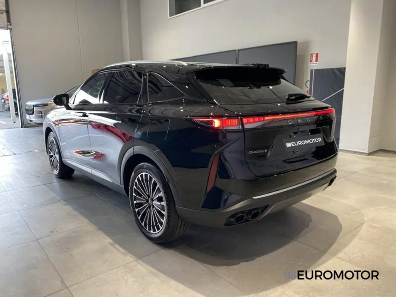 Omoda Omoda 9 SHS-P nuova a Bari (12)