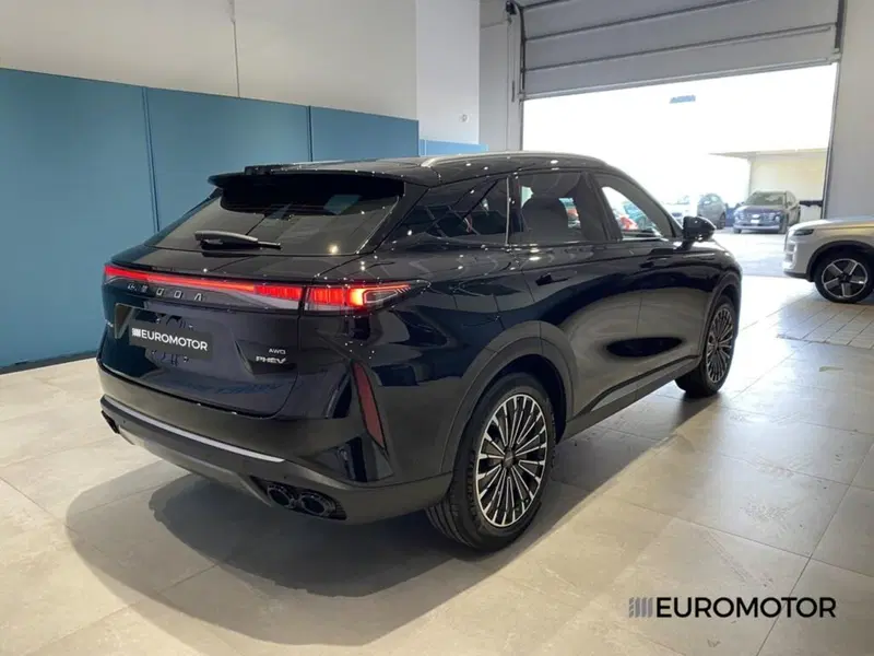 Omoda Omoda 9 SHS-P nuova a Bari (8)