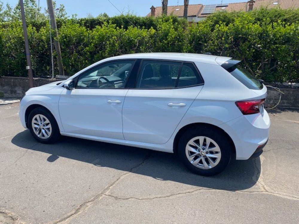 Skoda Fabia usata a Catania (2)