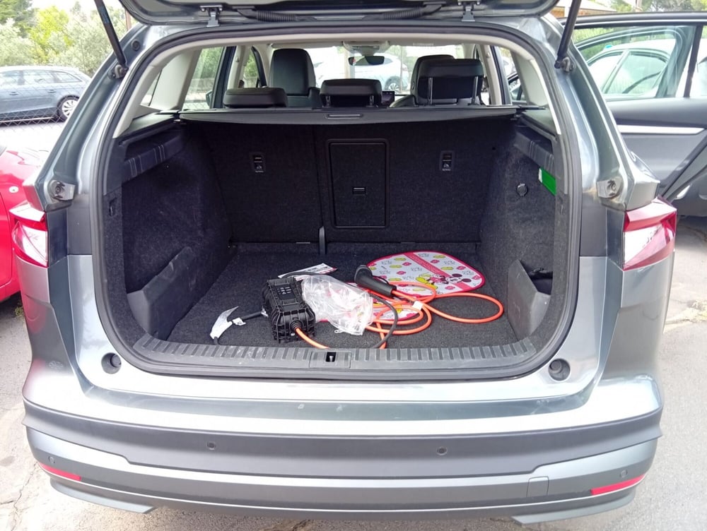 Skoda Enyaq usata a Catania (4)