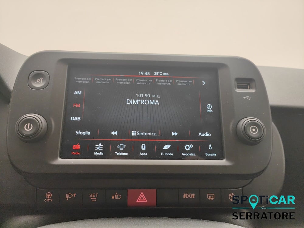 Fiat Panda Cross usata a Como (11)