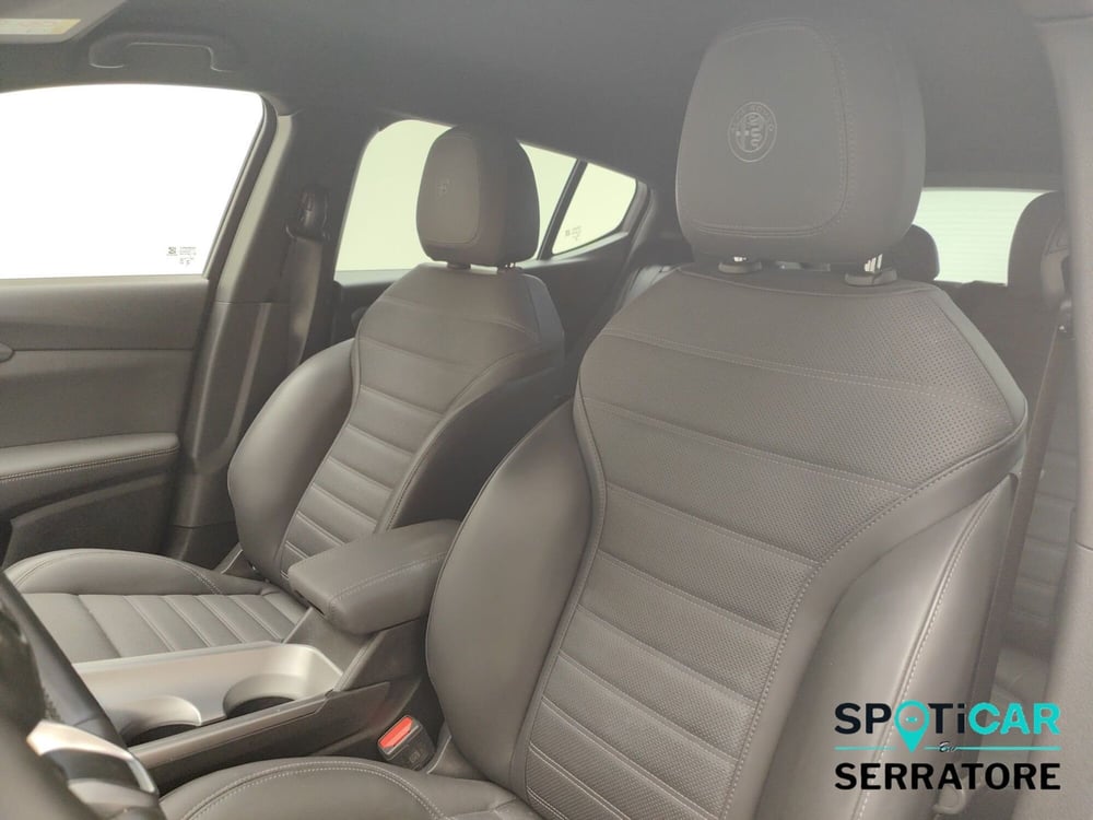 Alfa Romeo Tonale usata a Como (13)