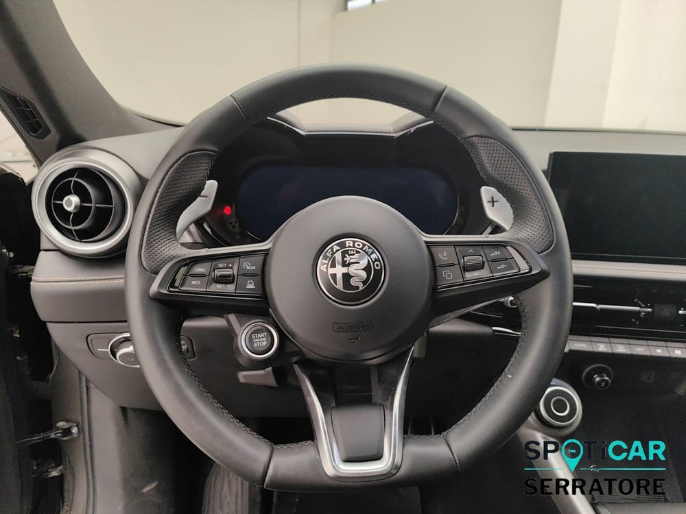 Alfa Romeo Tonale usata a Como (8)