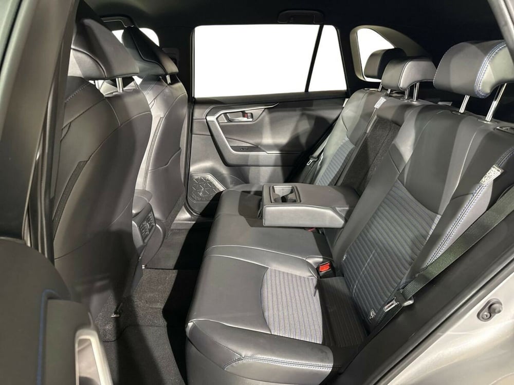 Toyota Rav4 usata a Lecco (13)