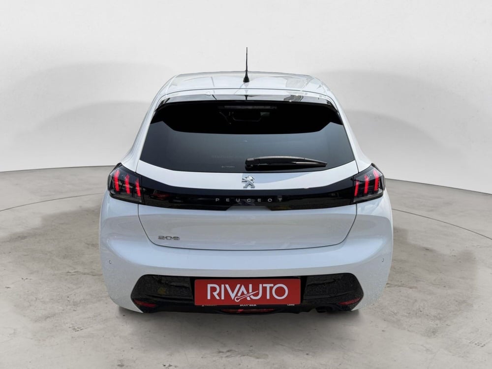 Peugeot 208 usata a Como (3)
