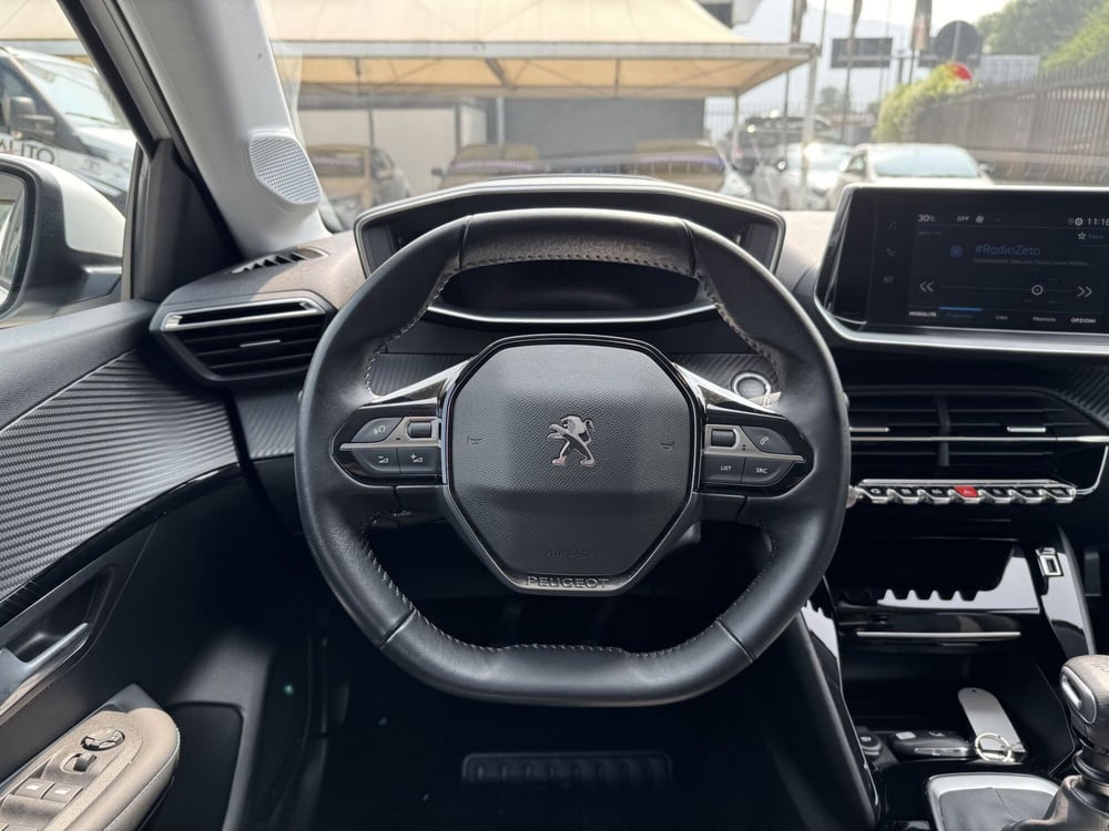 Peugeot 208 usata a Como (7)