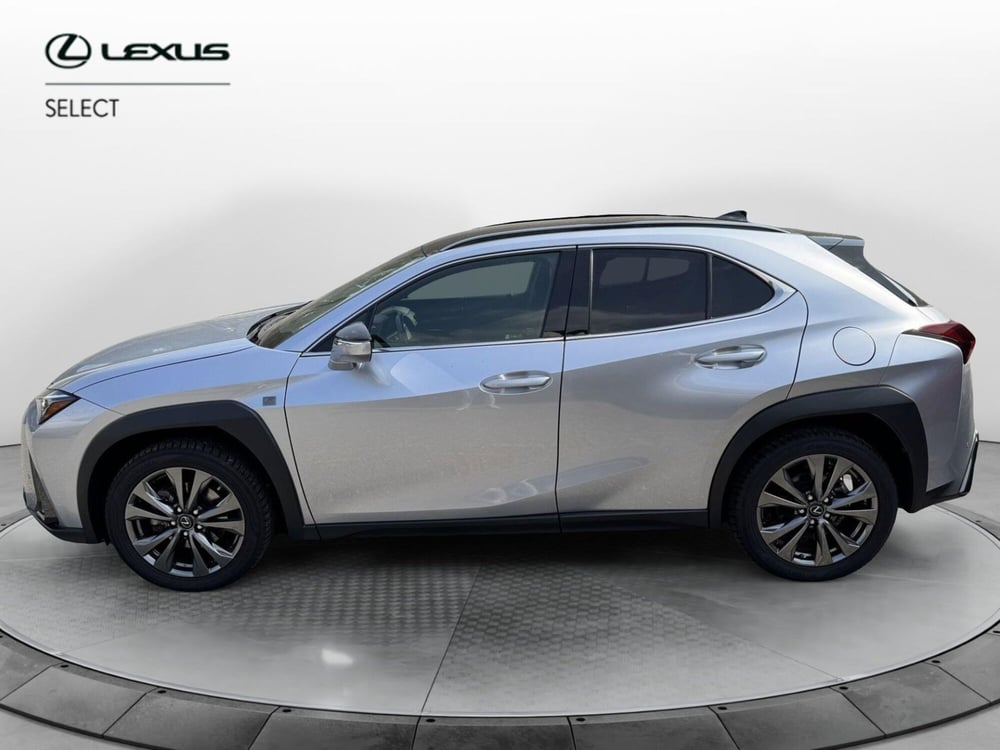 Lexus UX usata a Como (3)