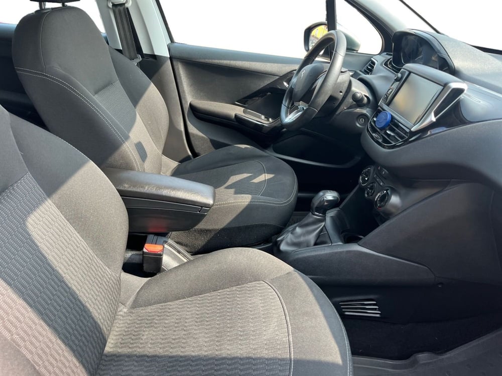 Peugeot 208 usata a Modena (10)