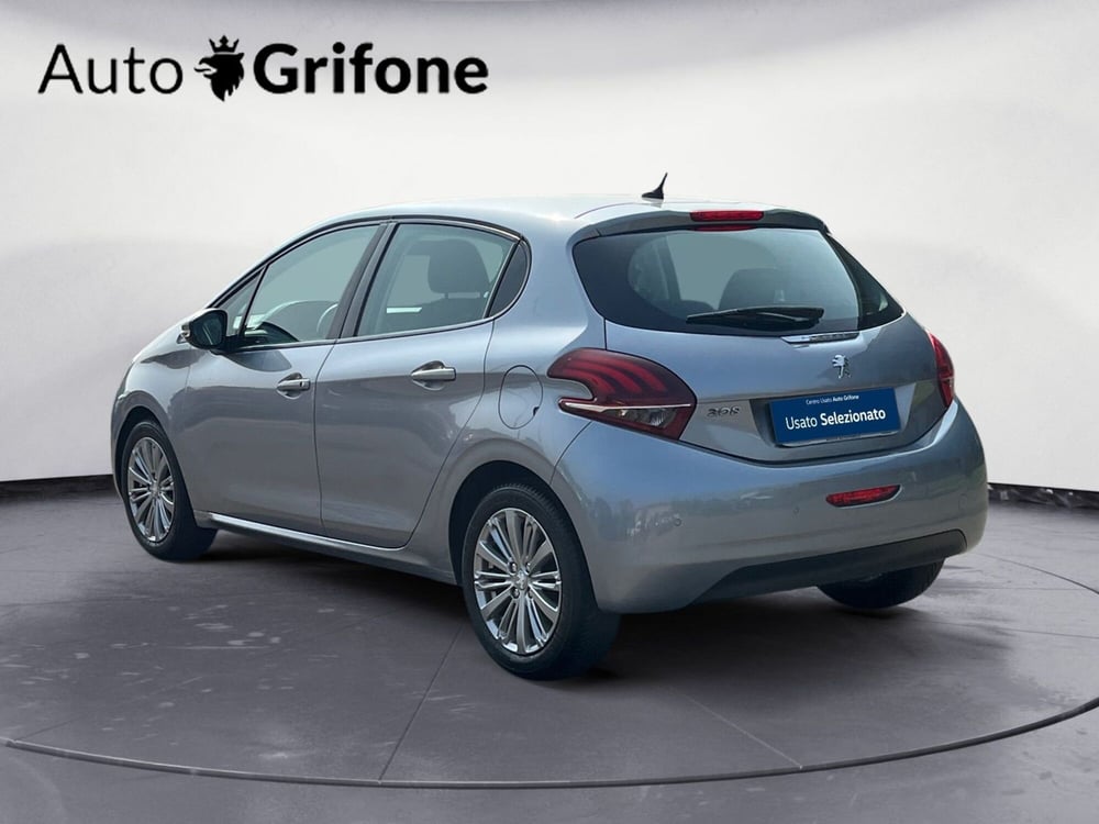 Peugeot 208 usata a Modena (3)