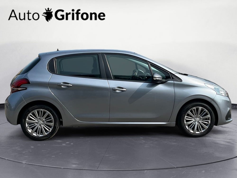 Peugeot 208 usata a Modena (7)