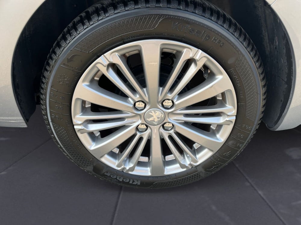 Peugeot 208 usata a Modena (9)