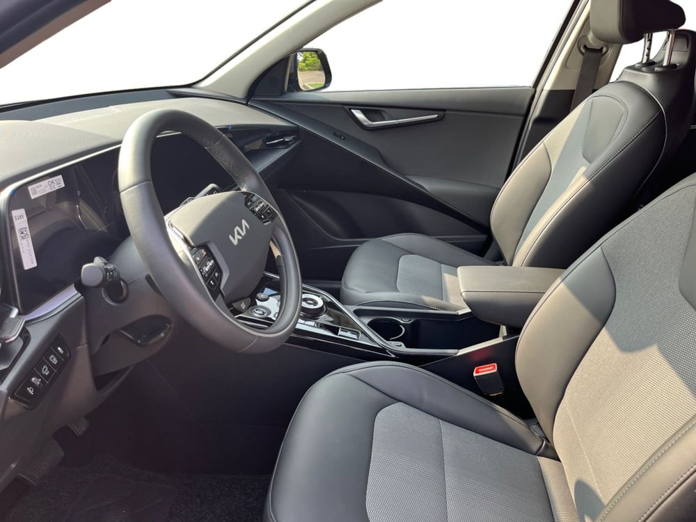 Kia Niro nuova a Modena (15)
