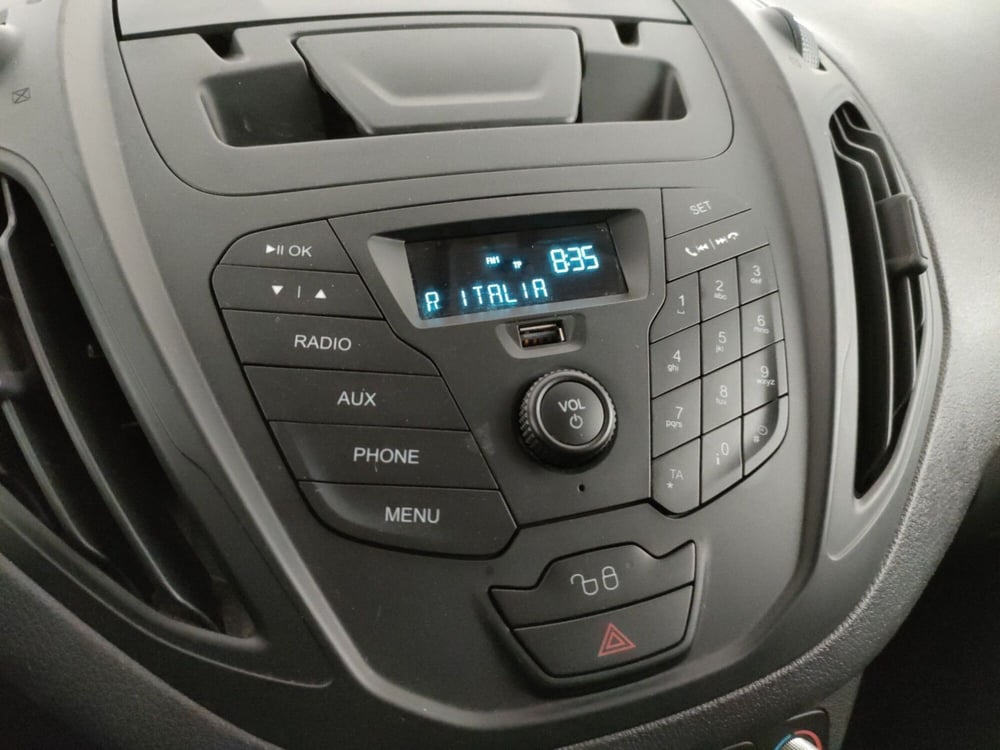Ford Transit Courier usata a Roma (14)