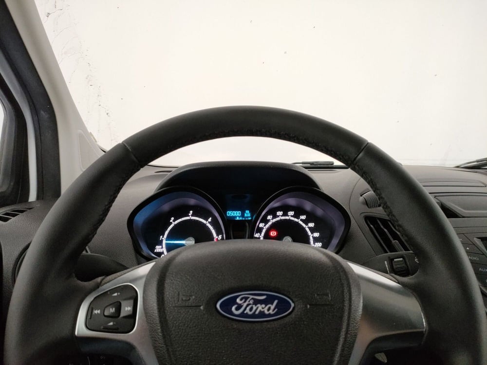 Ford Transit Courier usata a Roma (16)