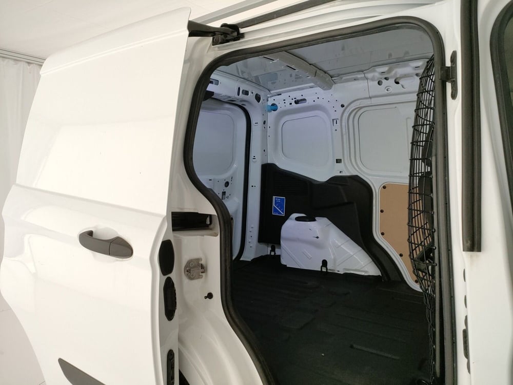 Ford Transit Courier usata a Roma (8)