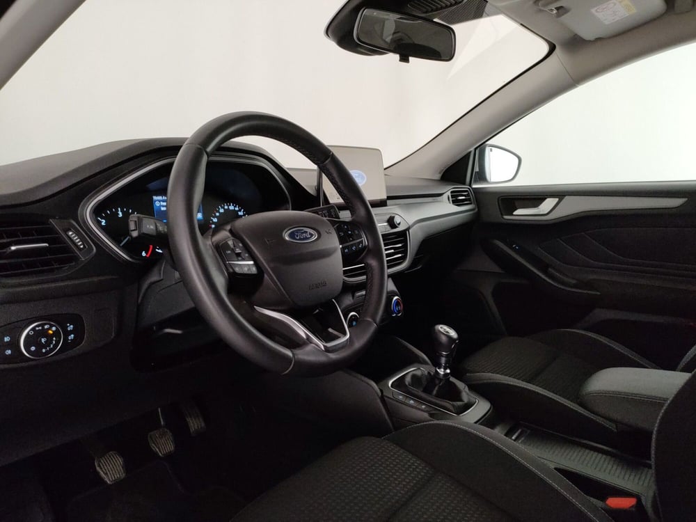 Ford Focus Station Wagon usata a Roma (11)