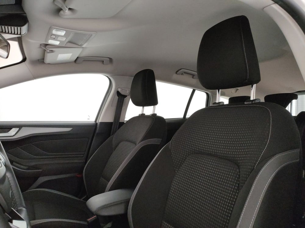 Ford Focus Station Wagon usata a Roma (12)