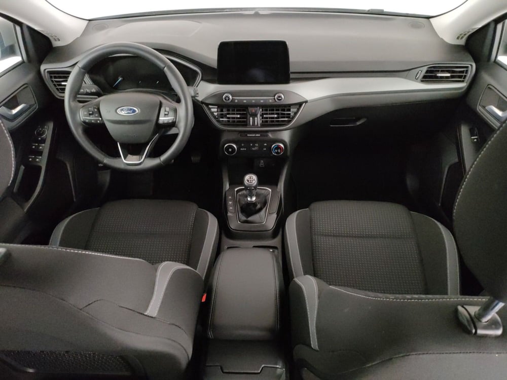 Ford Focus Station Wagon usata a Roma (9)