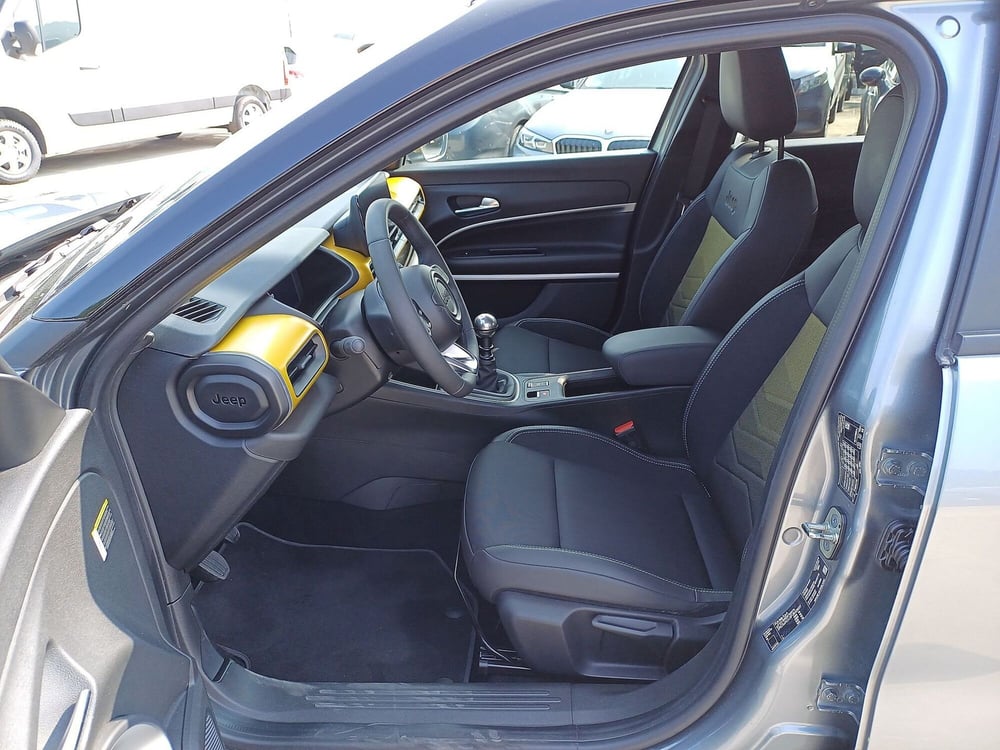 Jeep Avenger usata  (6)