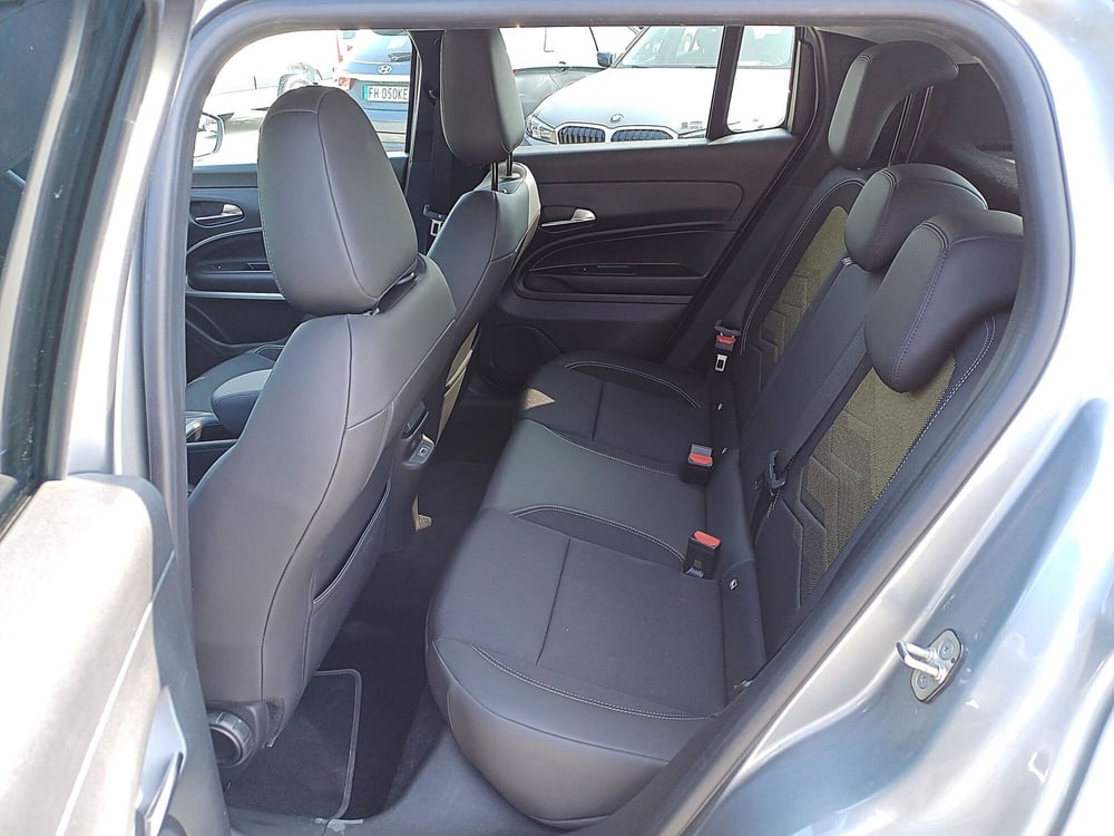 Jeep Avenger usata  (7)