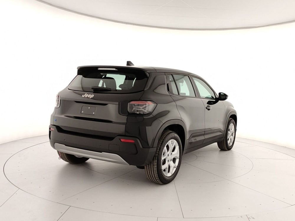 Jeep Avenger nuova a Caserta (6)