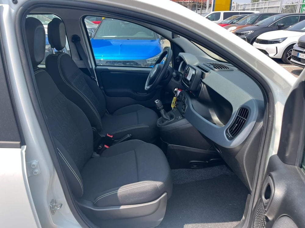 Fiat Panda Cross nuova a Milano (14)